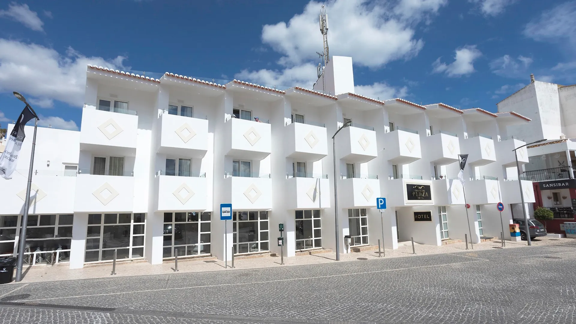 Hotel Carvoeiro Plaza  Carvoeiro (Lagoa)