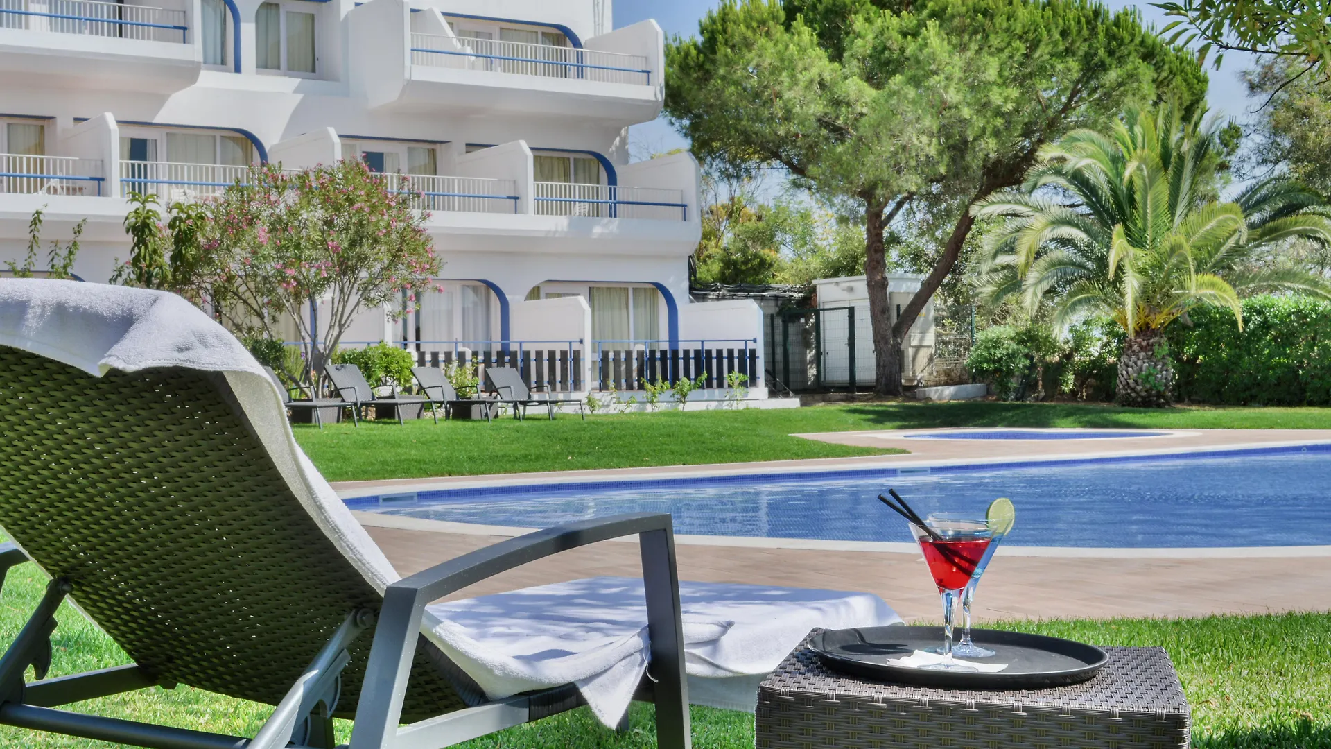 Hotel Carvoeiro Plaza  Carvoeiro (Lagoa)